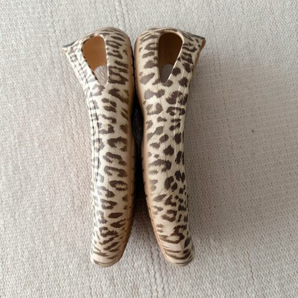 Crocs Cream + Brown Cheetah Print Kadee Ballet Flat Shoe Size 10 Animal Print - Picture 4 of 7